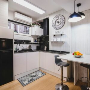 Studio in Estafeta St